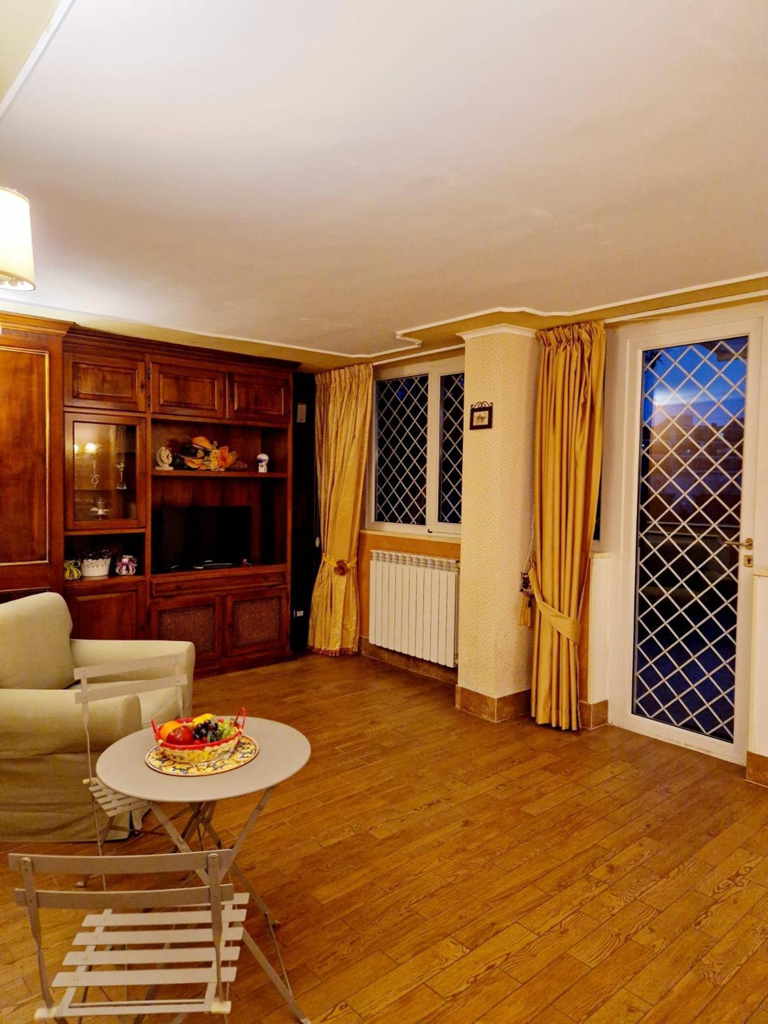Fuga A Napoli Apartment Exterior photo